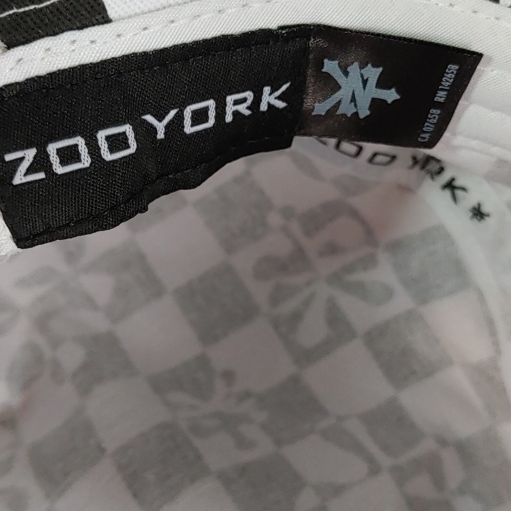 Zoo York Black & White Checkered Unisex Bucket Hat - Picture 9 of 10